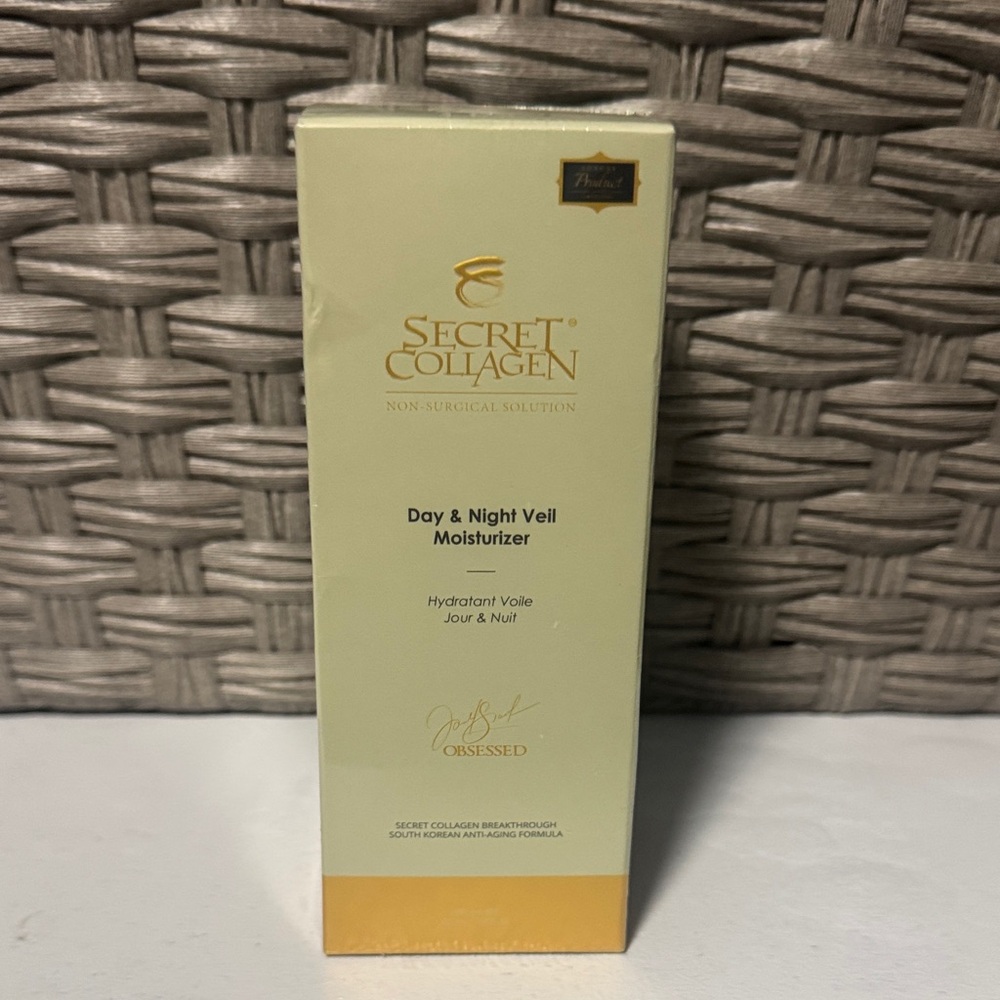 Luxury - Secret Collagen Day & Night Veil Moisturizer 40ml 1.4fl oz